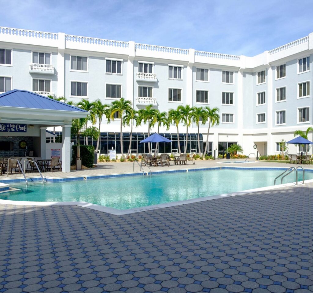 pool - Grace Management Inc.